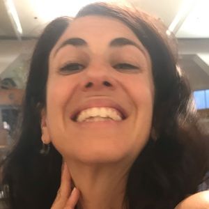 Meet your Posher, Hillary